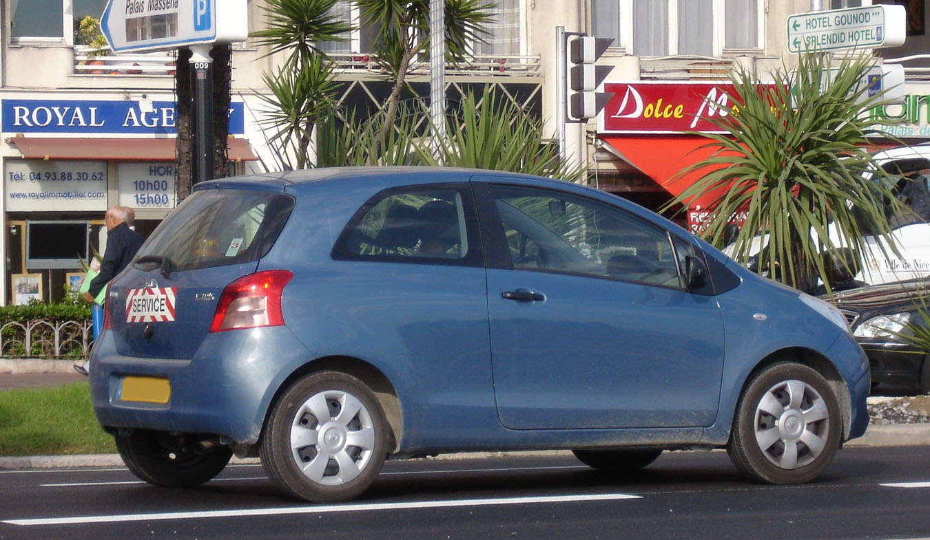 Toyota Yaris 2 17